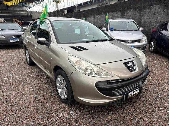 PEUGEOT 207 1.4 XR PASSION 8V FLEX 4P MANUAL PEUGEOT 207 1.4 XR PASSION 8V FLEX 4P MANUAL